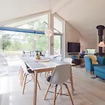 Four-bedroom In Holiday home *
