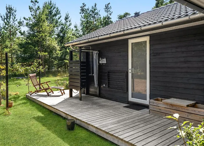 Four-bedroom In Casa vacanze